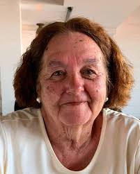 Donna Brazier's Instagram, Twitter & Facebook