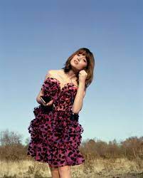 I mean to say 20 summons. Maisie Peters Has All The Makings Of Tomorrow S Breakout Pop Star On Psycho Ones To Watch