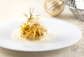 Crema con parmigiano reggiano ingredienti: Passatelli Con Fonduta Di Parmigiano Reggiano Casa Di Vita