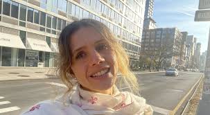 Elena: ho lanciato il mio brand di cosmetici a New York