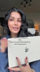 Katelyn Gale Honymoon