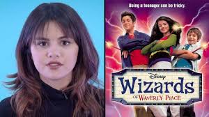She is the only daughter of jerry and theresa russo, the younger sister of justin and the older sister of max. Selena Gomez Says She Would 1000 Star In A Wizards Of Waverly Place Reboot Popbuzz
