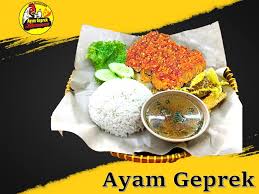 Jual nasi uduk/nasi lemak tambah pilihan ayam geprek /ayam goreng kuning dengan harga rp25.000 dari toko online samica, kota depok. Ayam Geprek Paragon Photos Facebook