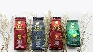 We want to captivate the world with colombian premium coffee and generate value for colombian coffee growers. Juan Valdez Cafe Home Facebook