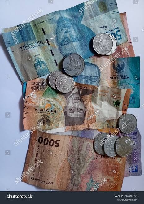 Tumpukan uang Rupiah Indonesia Foto Stok 2708281645 | Shutterstock