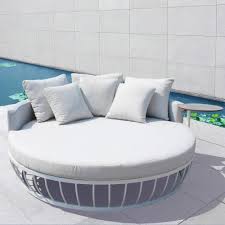 Letto tondo da giardino bianco mobili giardino sconti 70% from www.etnicoutlet.it. Salvador Divano Letto Da Esterno Rotondo Con Struttura In Alluminio Insedia It Sedie Tavoli E Arredamento Vendita Online