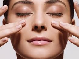 Best Tips To Remove Forehead Lines And Wrinkles Facial Massage Diy Facial Gorgeous Skin