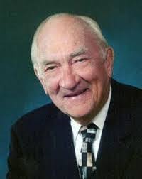 Terry Hoeft's Instagram, Twitter & Facebook