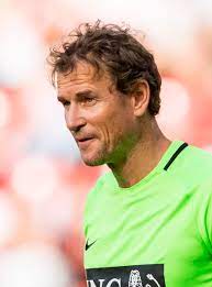 Jens lehmann with bould and peyton during arsenal reserves coaching on april 4, 2012. Jens Lehmann Wikipedia