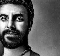 Hi I just wanna share my simple sketch portrait of Park Seo Joon, this is a  pure hatching technique I hope you guys like it. I used 6b and 8b staedler  pencils