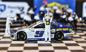 Learn to use free elliott wave strategies in the real world for accurate market forecasts, market timing and target prices. 189 Best Chase Elliott Images On Pholder Nascar Nascar Collectors And Knights Of Pineapple