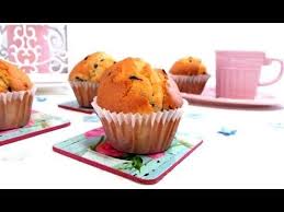 مادلين بحبيبات الشوكولا Madeleines Aux Pepites De Chocolat Youtube Food Muffin Breakfast
