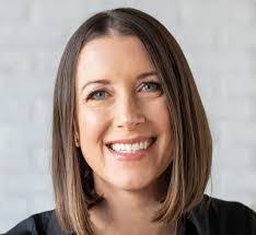 Sasha Calder's Instagram, Twitter & Facebook