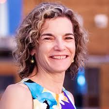 Book review of Chasing History: A Kid in the Newsroom by Carl Bernstein