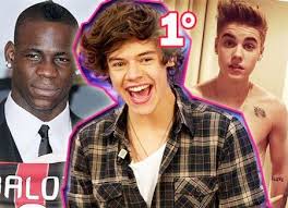 Lo stile alla old hollywood reinterpretato . I Capelli Di Harry Styles Sono I Piu Belli La Classifica Di Fabriah 10elol