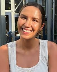 Isabel Avery's Instagram, Twitter & Facebook