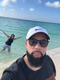 This is typical Tina & Thomas. I'm such a goofball at times bc as you know  I like to have fun. Then there's Thomas, looking at me like I'm crazy! lol  😆😂