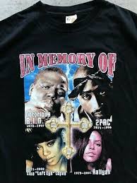 Aaliyah is of course this beautiful young lady who has been dating tupac for some years now but she knows he. Vintage 2000s Rap Tee Tupac Biggie Left Eye Aaliyah Size Xl Ebay