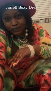 Instagram 用户 Janell Moore