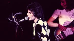 А поскольку именно они 50. S Posleduyushim Razoblacheniem Vyhod Freddi Merkyuri Iz Modnogo Shkafchika Stati Izvestiya