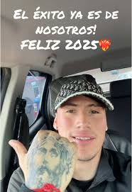 Feliz 2️⃣0️⃣2️⃣5️⃣🥳 mucha salud y amor para cada un@ y sus familias!❤️‍🔥  #parati #locoxverte #fyp #2025