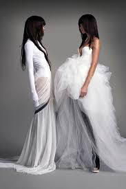 Discover vera wang's iconic wedding dresses. Lookbook Vera Wang Spring Summer 2021 Collection