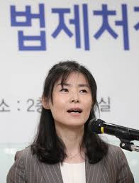 참여연대도 김외숙 靑 인사수석 경질해야. ê¹€ì™¸ìˆ™ ì²˜ìž¥ 16ì–µ ìž¬ì‚° æ–‡ëŒ€í†µë ¹ í•¨ê»˜í•œ ë²•ë¬´ë²•ì¸ ì¶œìžê°€ì•¡ 6800ë§Œì›