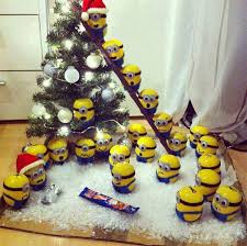 Ue ei minions minions basteln basteln und basteln mit. Merry Minion Christmas Adventskalender Rethink Recycle Rethink Recycle