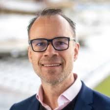 I'm very happy to say that I'm now part of the Canyon Bicycles GmbH family,  joining the Brand & Marketing team in Amsterdam. This past week I've been  getting to know the