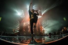 53 990 845 просмотров 53 млн просмотров. Imagine Dragons Natural Makes Live Tv Debut