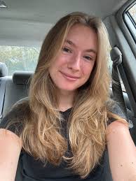 We are looking for a last minute babysitter for tonight, 2/28, starting at  7pm for our one year old girl. Dog also in home, however very friendly and  can be put up