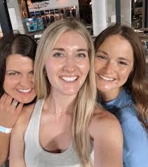 Tara Boyle's Instagram, Twitter & Facebook