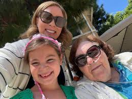 Jay Z's grandmother is still alive and healthy. she just celebrated her  100th anniversary and Jay Z couldn't miss to join his grandma to celebrate  such a milestone #SheyWaves