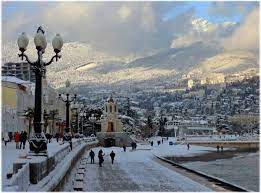 По данным самого точного прогноза от гидрометцентра погода на 7 дней в ялте характеризуется средней температурой воздуха. Yalta Zimoj Otdyh Pogoda Temperatura Otzyvy Foto Goroda