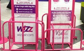 Acesta va fi așezat sub scaunul pasagerului din față sau. Bagaje Wizz Air Tot Ce Trebuie SÄ Ètii Blog Travelkit