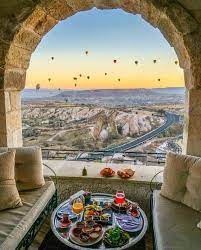 That rises into the hilly plateau to the north. Cappadonia Torokorszag Beautiful Amazing Photo Collection Fenykepe Best Honeymoon Resorts Turkey Photos Places To Travel