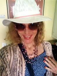 With Hull Pride nearly upon us, here is my small tribute to the courage and  determination of those of us who embark upon changing their gender. Best  wishes everybody! :)