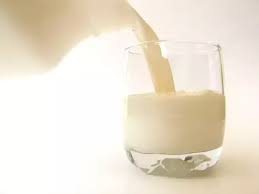 A cup of tea with 2 tablespoons of milk contains only 2.3 grams of carbs. How Many Calories Are In A 1 Glass Of Milk Quora