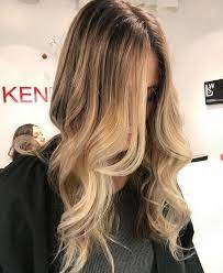 Warm Honey Blonde Hair Color 2018 2019 With Lighter Front Streaks Honey Blonde Hair Color Honey Hair Color Blonde Hair Color