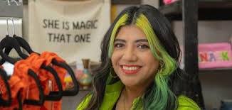 Jennifer Warnick's Instagram, Twitter & Facebook