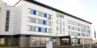 Motel chain, it has grown to be one of the world's largest hotel chains, with 1,173 active hotels and over 214,000 rentable rooms as of september 30, 2018. Rotherham Hotels Holiday Inn Express Rotherham North
