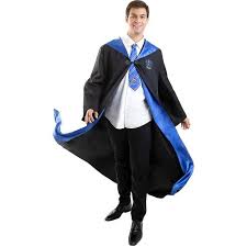 Du grand public cette réussite s'est en parallèle transposée au cinéma où 8 adaptations ont vu le jour comme dans un best. Deguisement Harry Potter Serdaigle Cdiscount