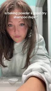 Baking Soda in Hair for Dry Shampoo
