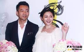 Bts抽中lv害老羅一夕破產 集體許願「羅pd剃光頭」xd 林俊傑攜hebe瘦子同抗疫 金曲32入圍者齊唱「手牽手」 張柏芝這原因想生女兒 最怕兒子叛逆「會瘋的」 鼠薯被疫情害到色色花抖 表演四手聯ㄊㄢˊ新招數 鍾欣怡炒飯穿超辣 老公當兩光二廚被油濺 6iiriydi8zyjxm