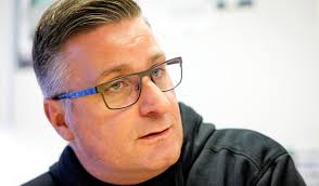 Thomas overlevede frygtelig nat i campingvognen: Det blev vendepunktet