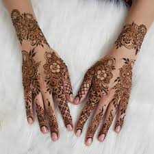 Saadaval on lihtne mehndi disain. New Mehndi Design New Mehendi Designs For Hands