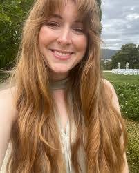 Hester Brown's Instagram, Twitter & Facebook