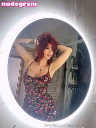 Fanny Applepie  fanny.applepie  fannylicious.babe Vuotaneet alastonkuvat  OnlyFans-kuva 38 - Nudogram v2.1