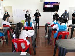 Generally referred to as kk , it is located on the west coast of sabah within the west coast division. Patuhi Sop Di Sekolah Elak Penyebaran Covid 19 Habibi Utusan Borneo Online