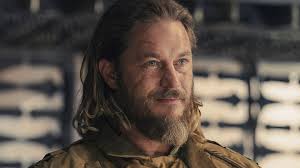 Verrassing: 'Dune'-prequelserie 'Prophecy' met 'Vikings'-ster Travis Fimmel  is al héél gauw te zien